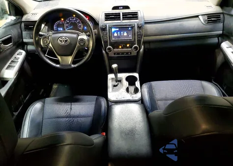 2012 Toyota Camry Base z USA, uszkodzony, nr VIN 4T1BF1FK5CU081012